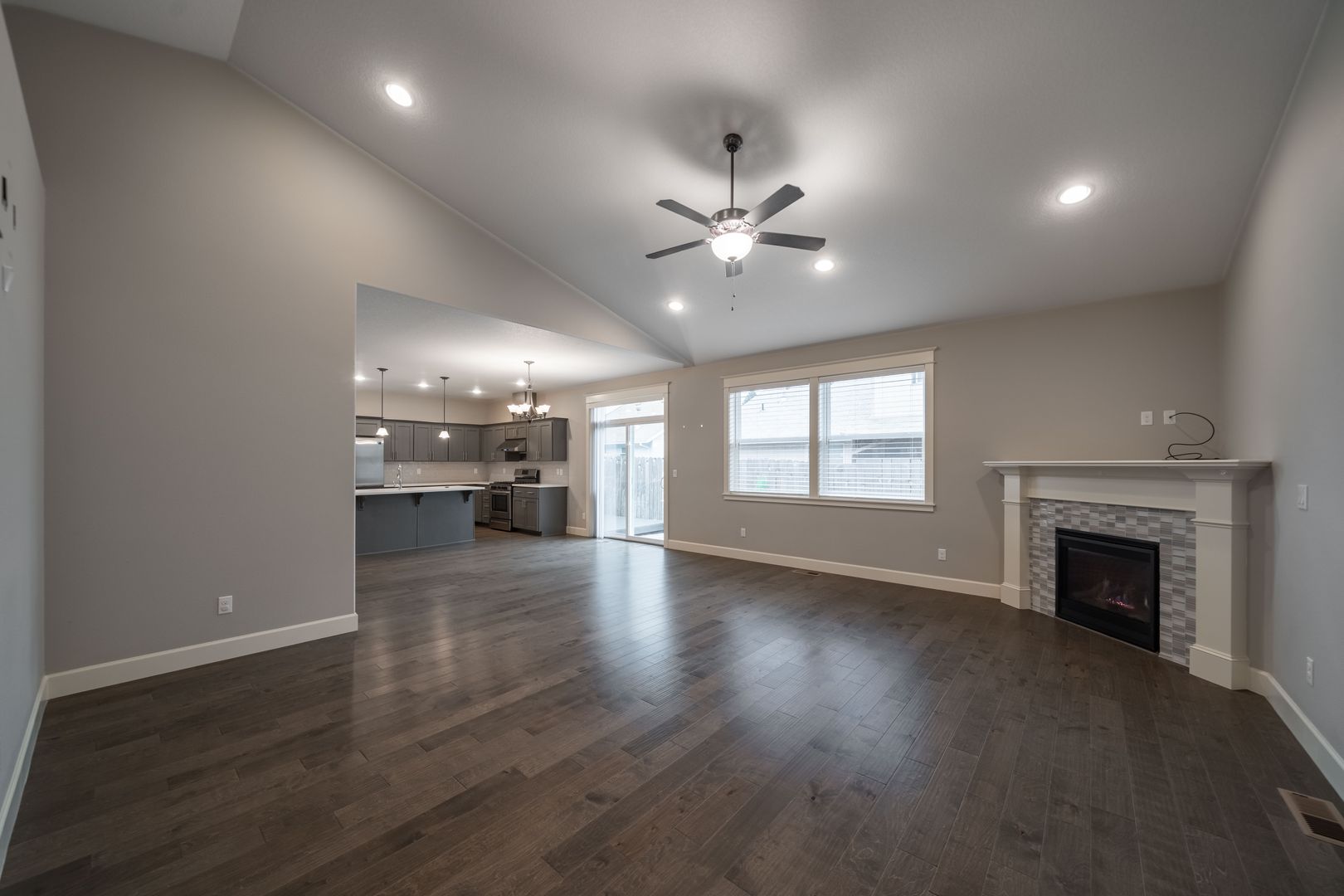 Portland House: 9965 Southeast Taggart Street