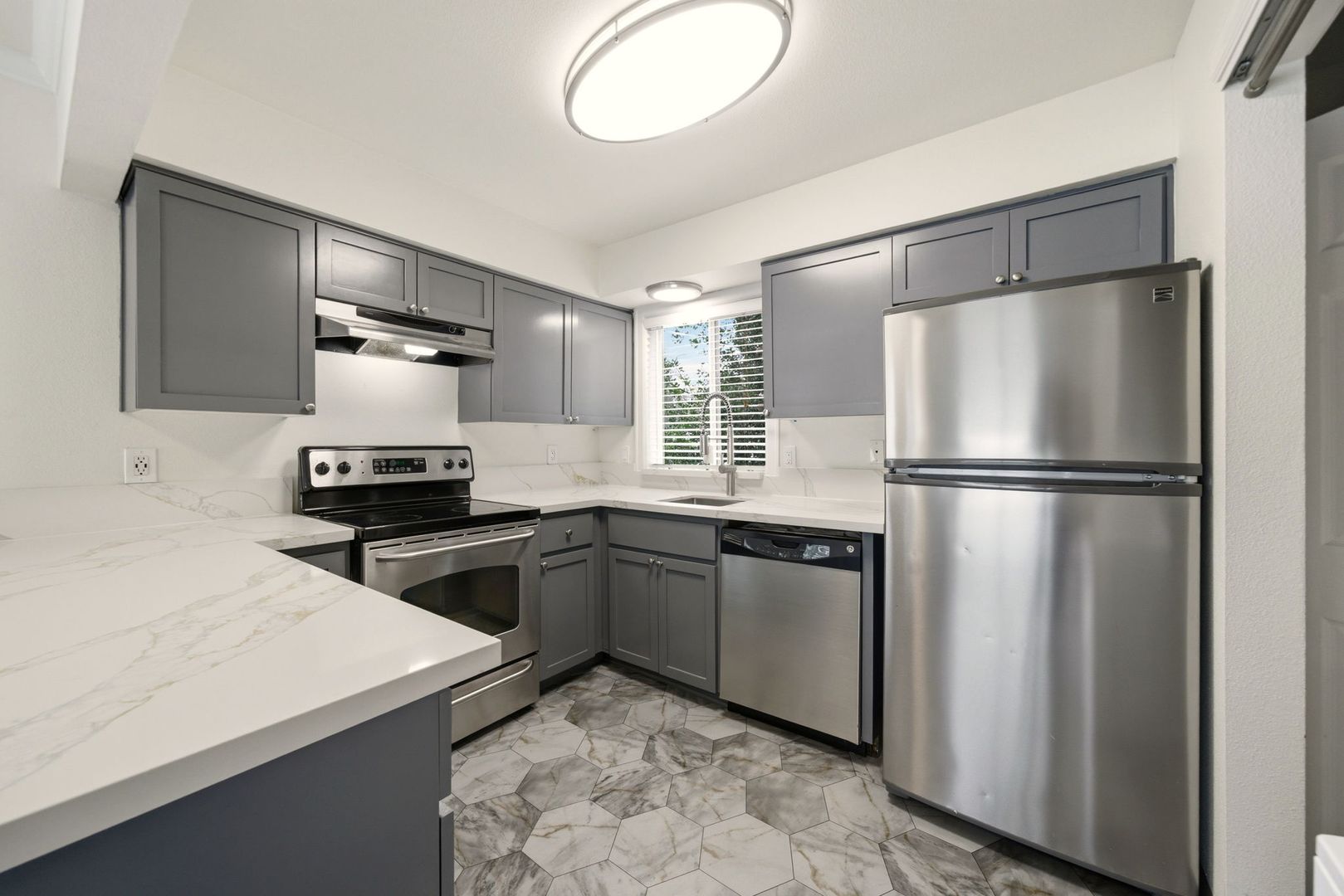 Portland Condo: 1922 NW 143rd