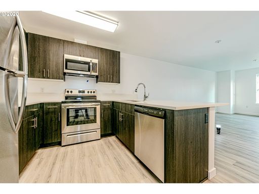 Large Bright Corner Two Bedroom!! FIRST MONTH OF RENT FREE!!! – photo 1
