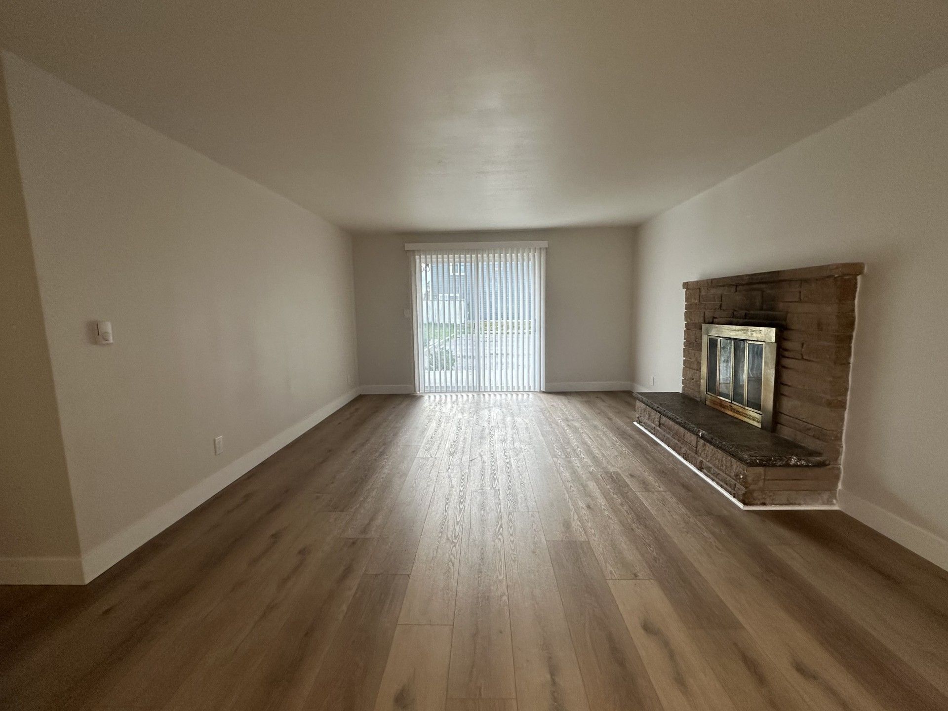 MF 36 - Columbia Villa Apartments 5 of 12
