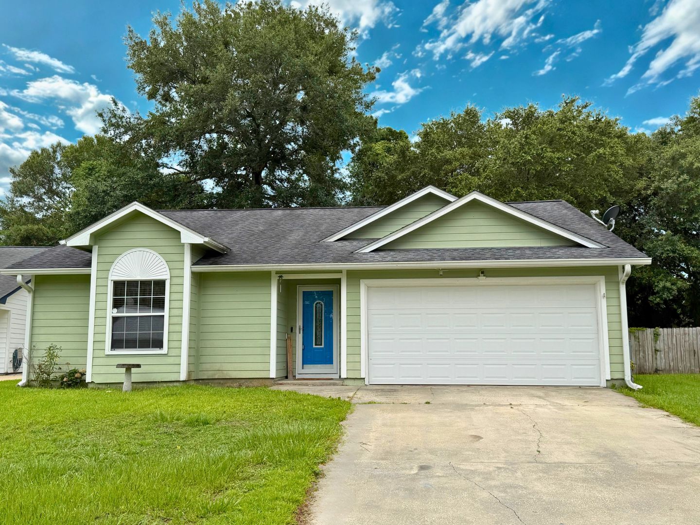Kingsland House: 143 Lake Jordan Blvd.