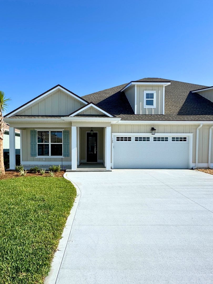 Kingsland House: 135 Green Turtle Ct.