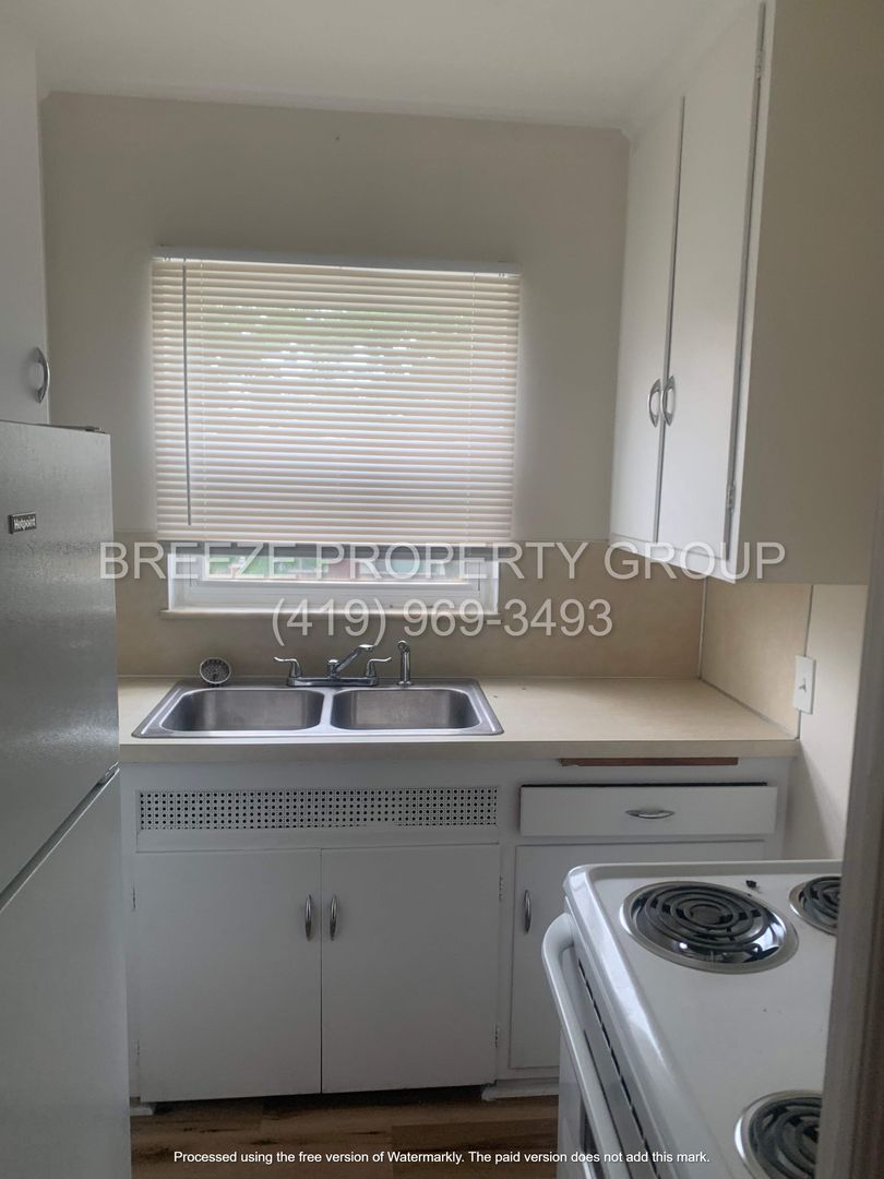 Toledo Apartment: 2155 Perth St