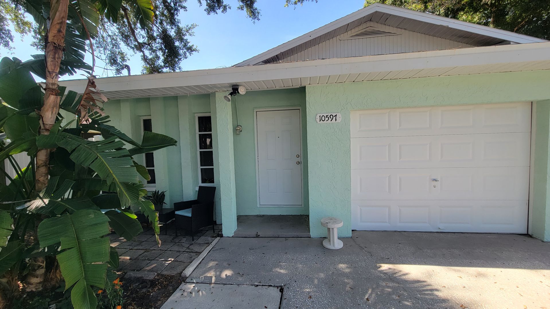 Seminole House: 10597 101st Avenue