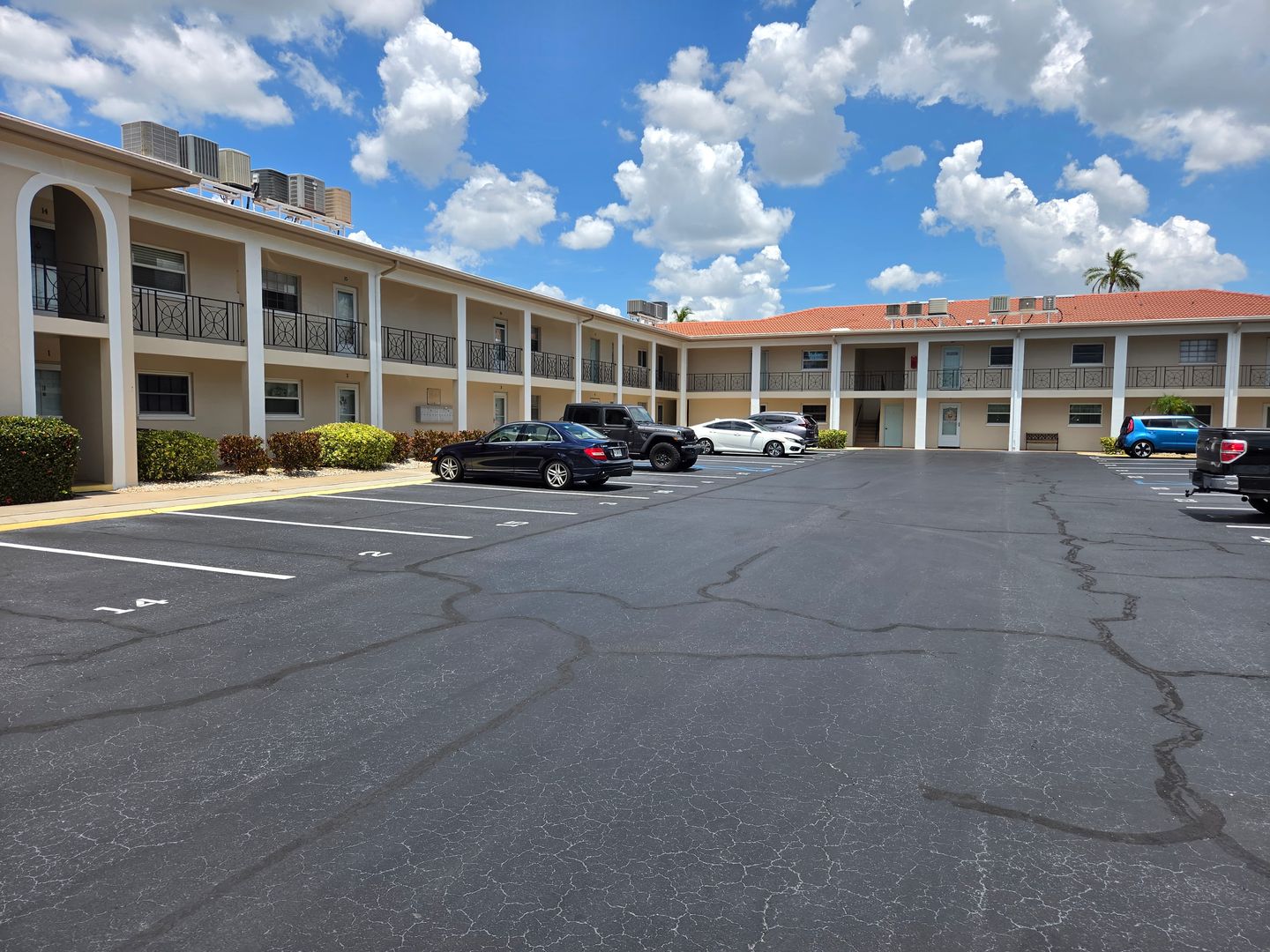 Largo House: 10351 Regal Dr APT 3