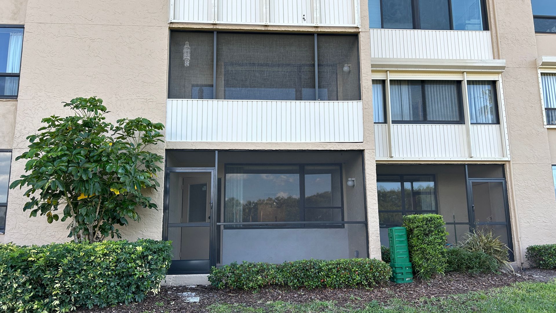 Clearwater House: 2618 Cove Cay Dr #103