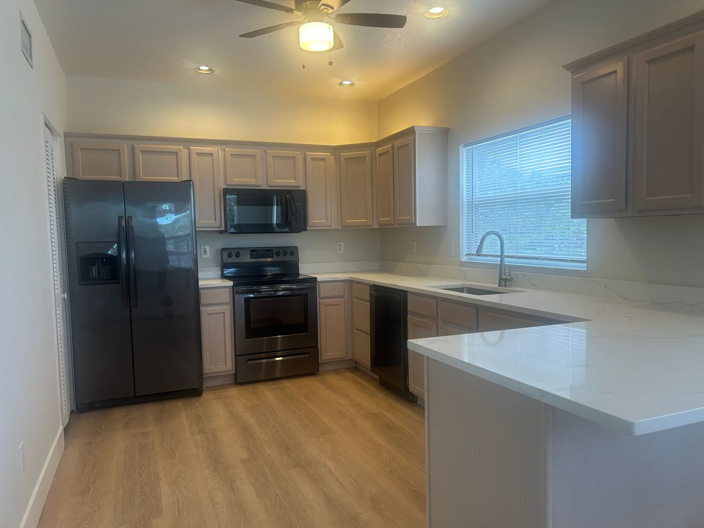 Indian Rocks Beach House: 1612 1st St