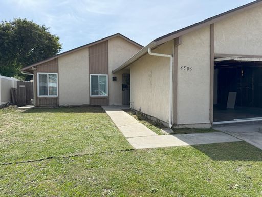 Single Family 3-bed, 2-bath, Near Spring Valley – photo 1