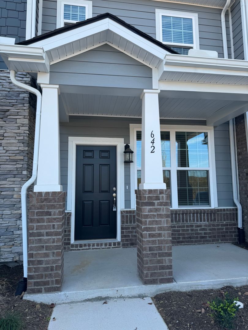 Nashville Townhome: 621 Old Hickory Blvd #642