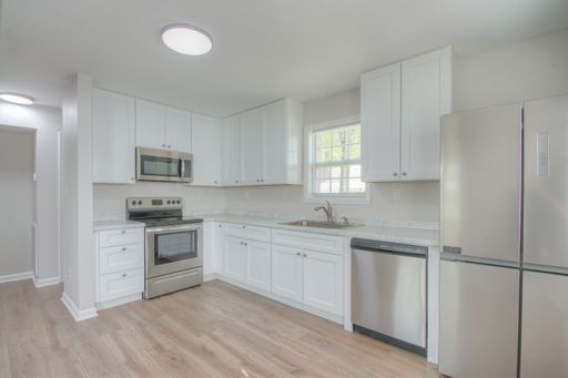 2BR Home in Spring Hill