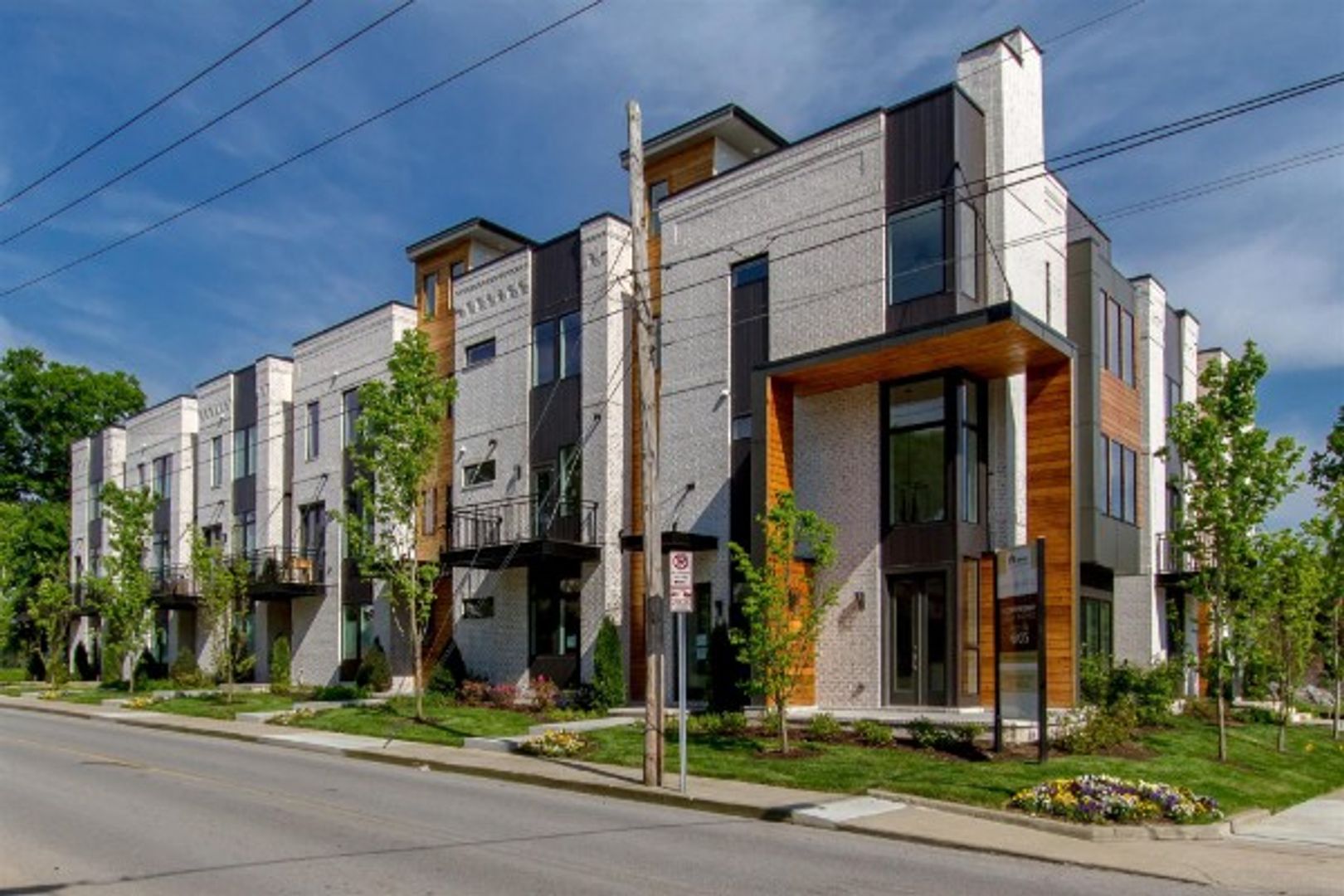 Nashville House: 323 Garfield St