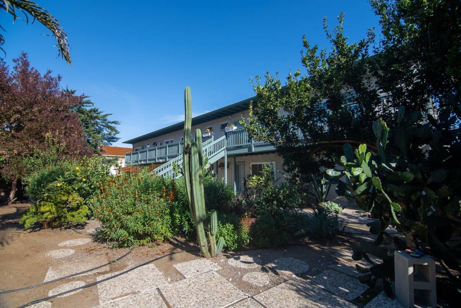 305 S. Sierra Ave 10 of 12
