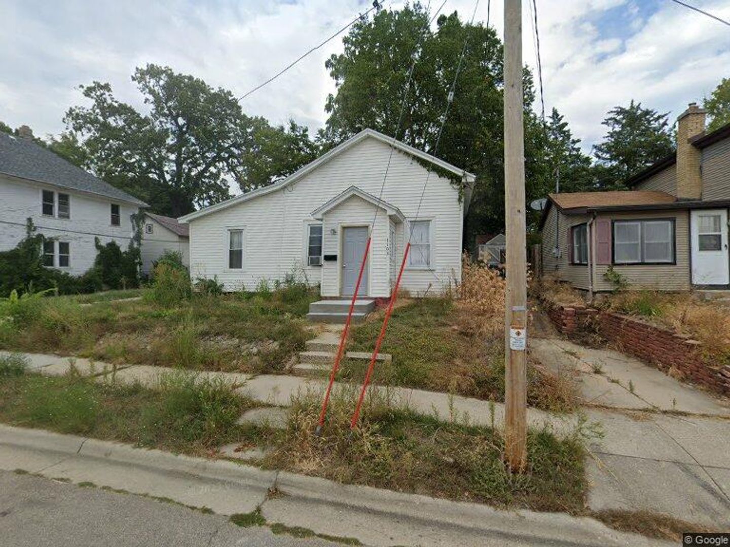 Janesville House: 1108 W Wall