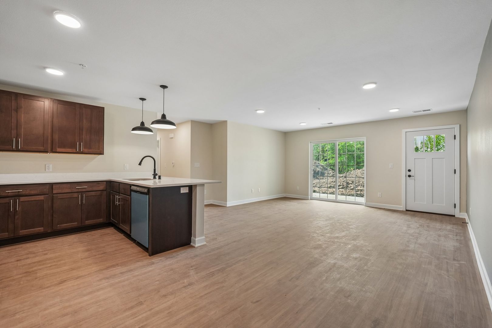 Sheboygan Falls Apartment: 1050 - 1085 Fairway Ct