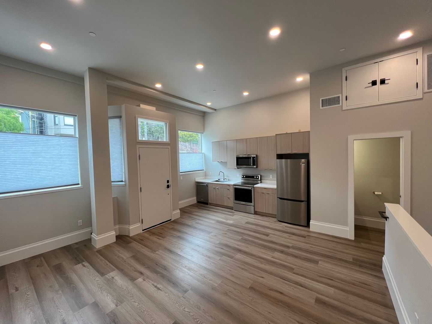 San Francisco Apartment: 2100 Jones St