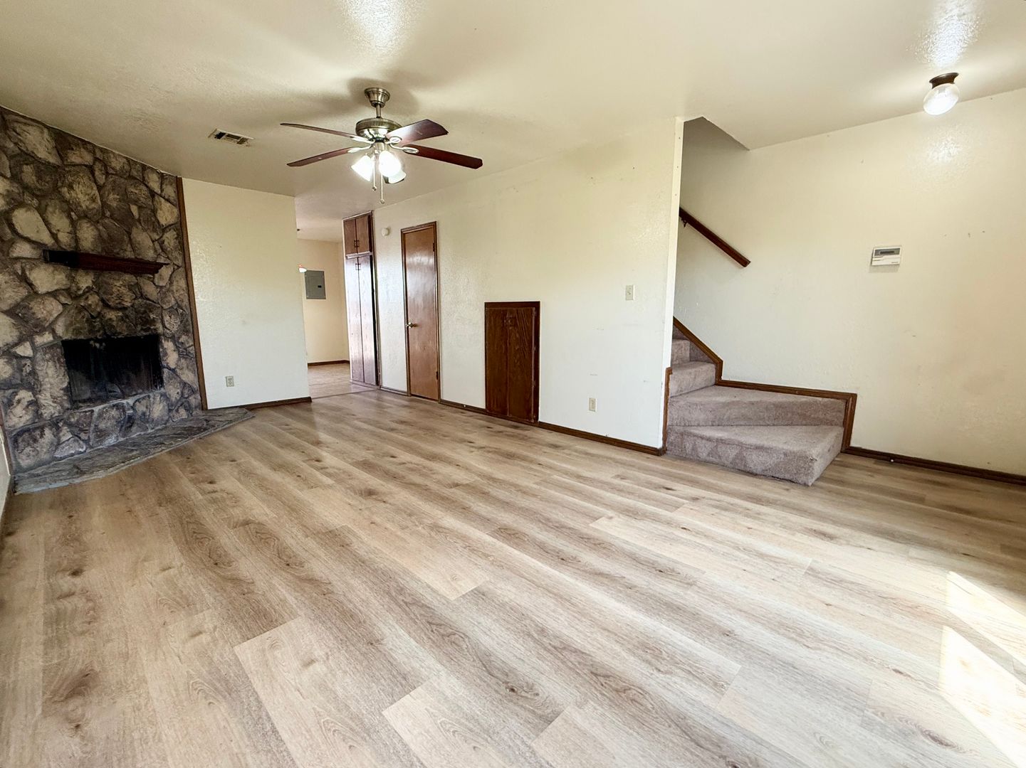 Norman House: 1901 E Lindsey #30