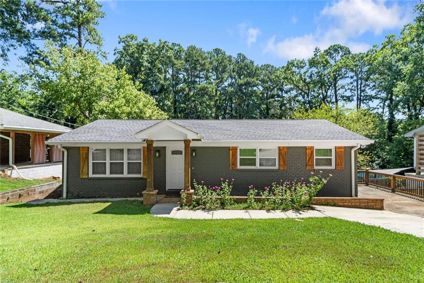 Decatur House: 2128 Mark Trail