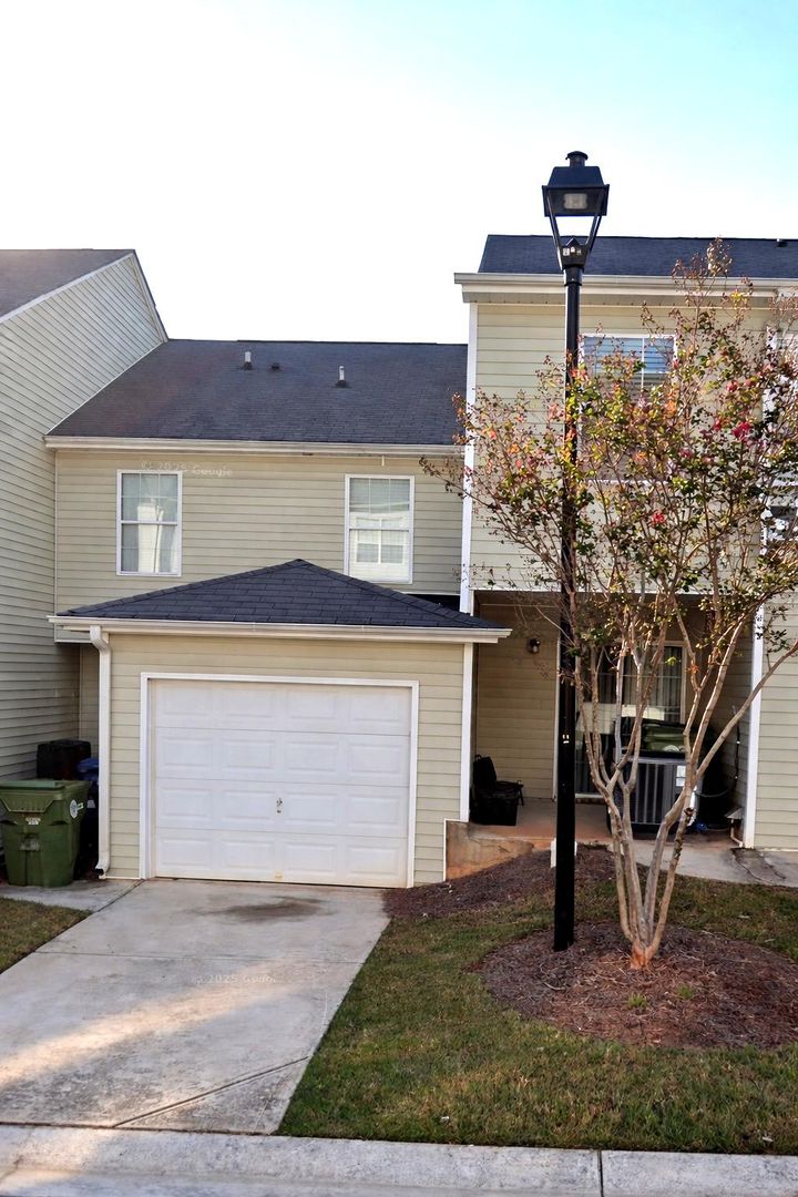 Atlanta House: 3483 Parc Drive