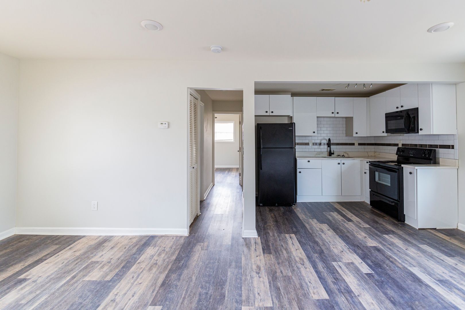 Atlanta Apartment: 1818 Vesta Avenue