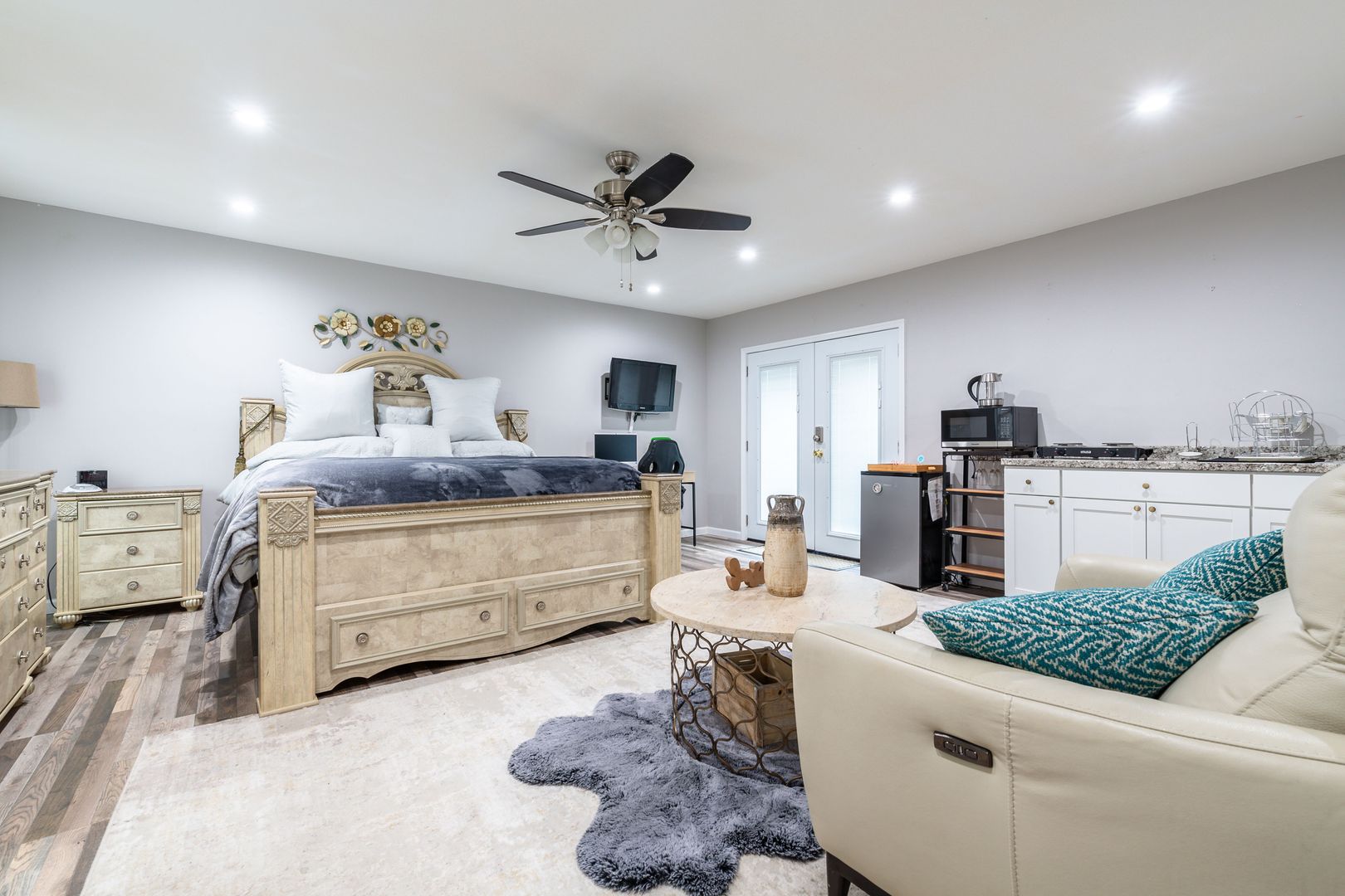 Lithonia House: 2128 Green Tree Court