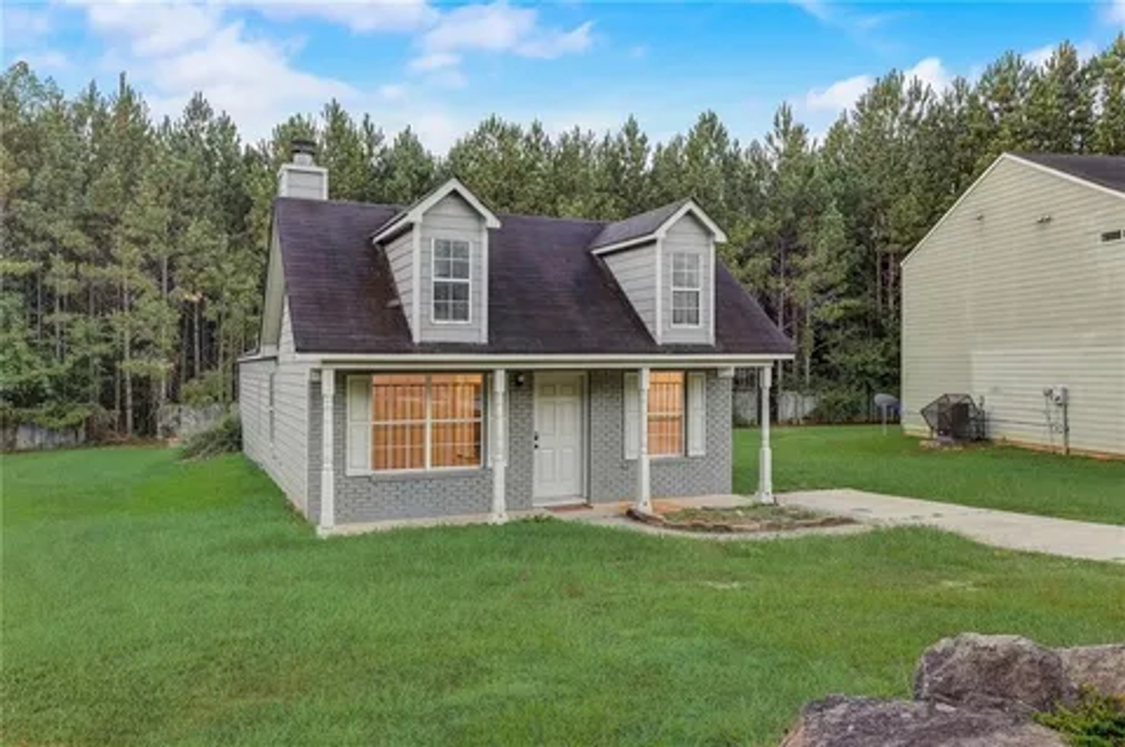 Union City House: 3865 Cypress Point Dr.