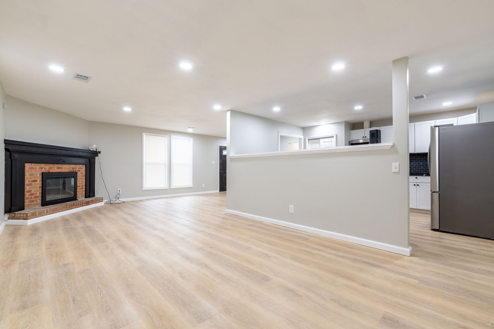Stone Mountain House: 1000 Rampart Place