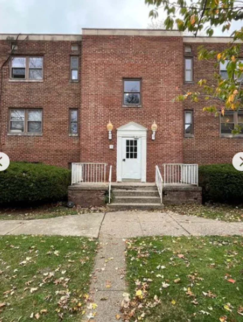 Erie Apartment: 444 W 9th St