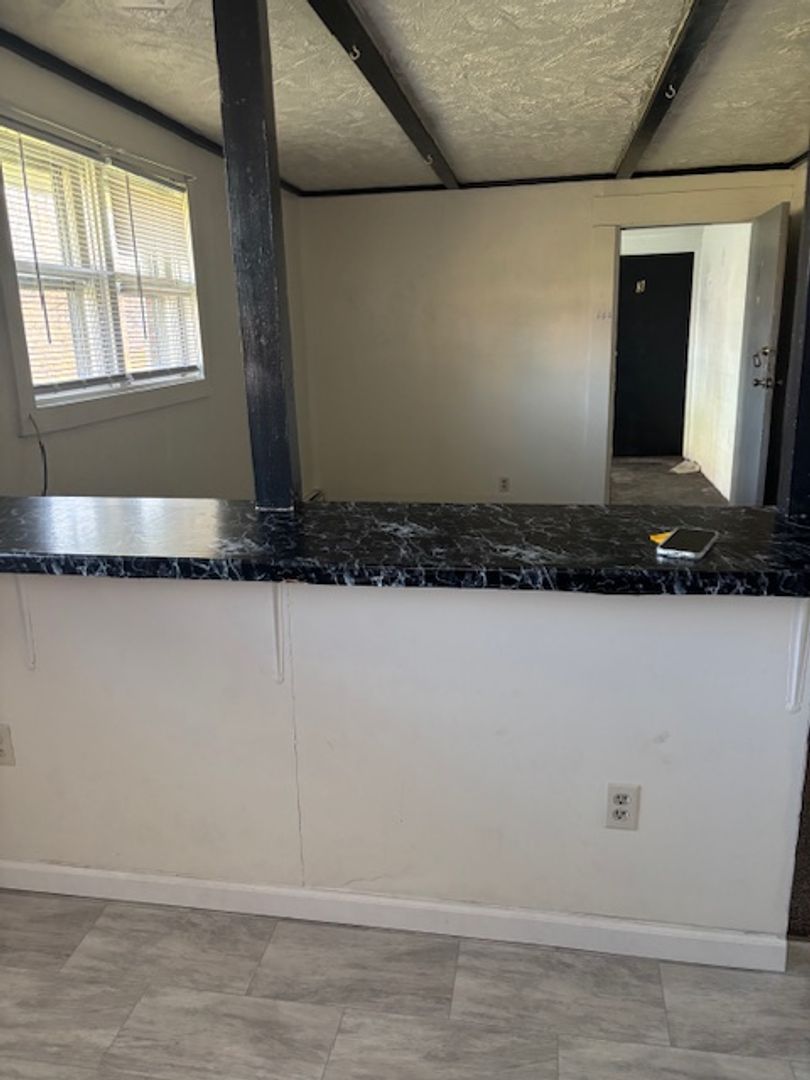 Edinboro Apartment: 103 Ontario Street