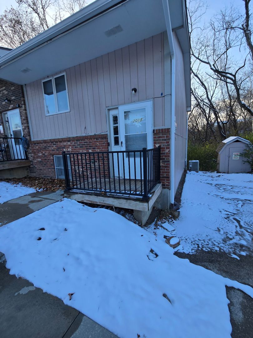 Columbia Apartment: 2007-2015 Newton Dr.