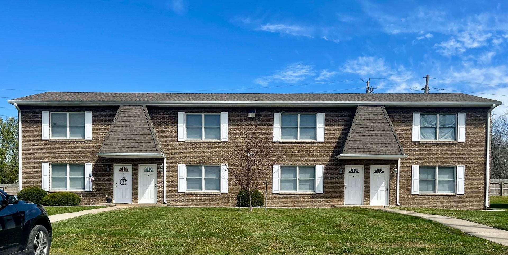 Columbia Apartment: 4609 W Millbrook Dr