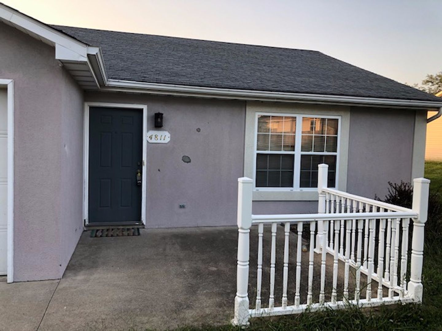 Columbia Apartment: 4809-4811 Geyser Blvd