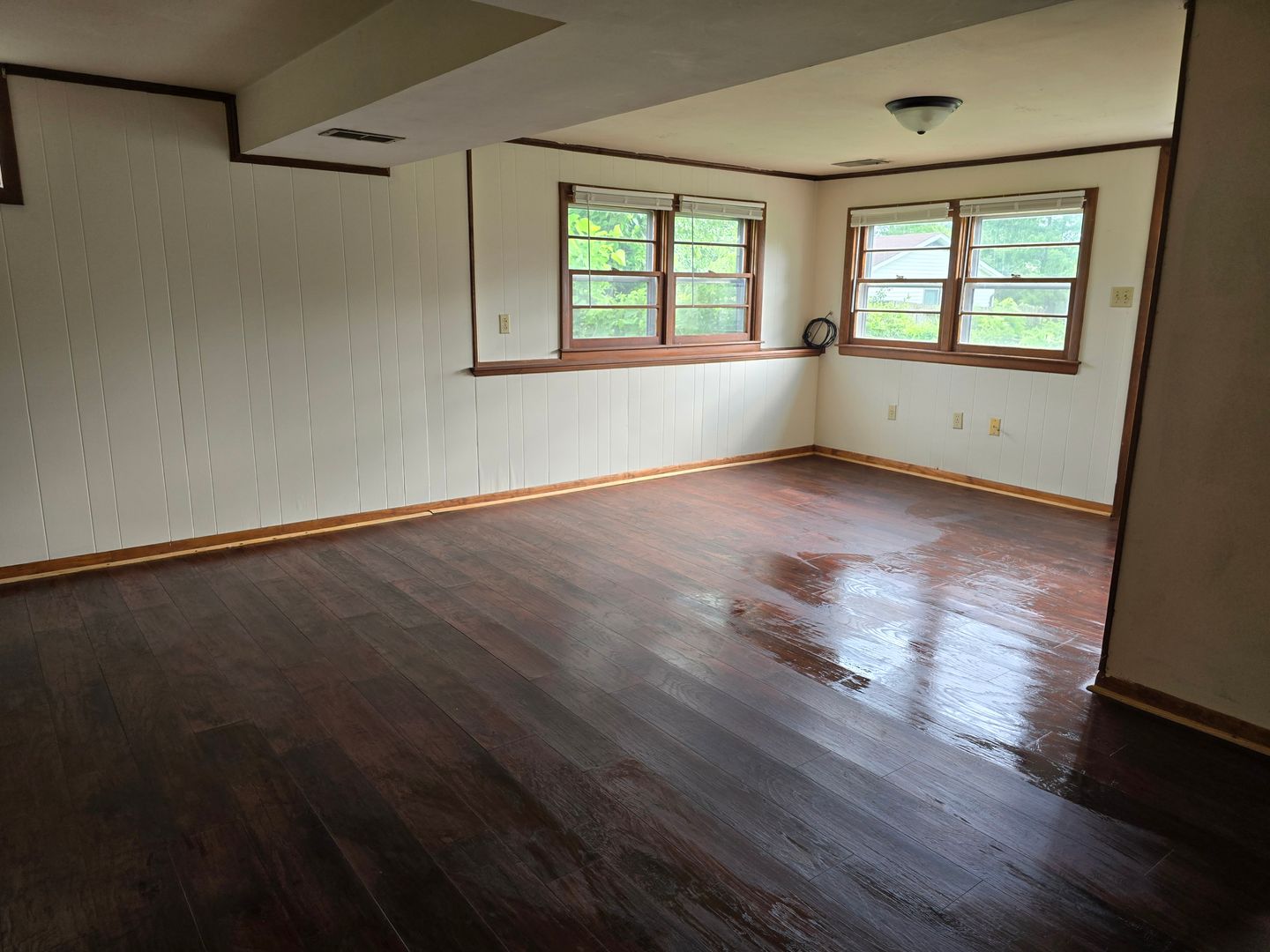 Columbia Apartment: 2505 Andy Dr.