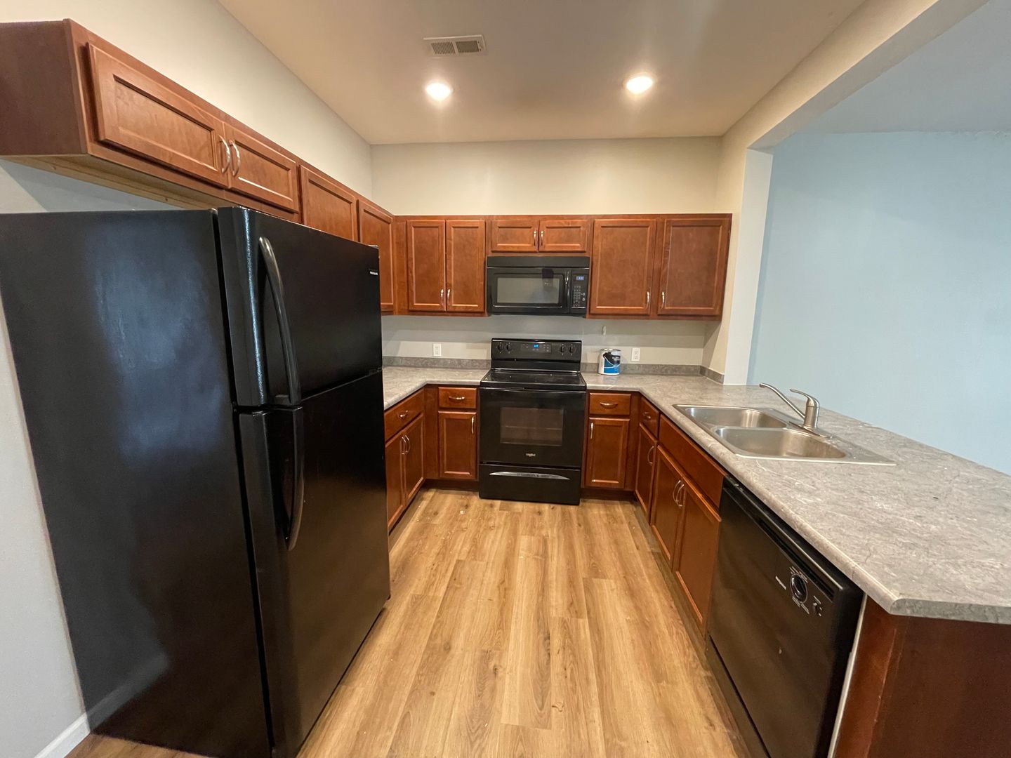 Fulton Apartment: 202 Tyler St.