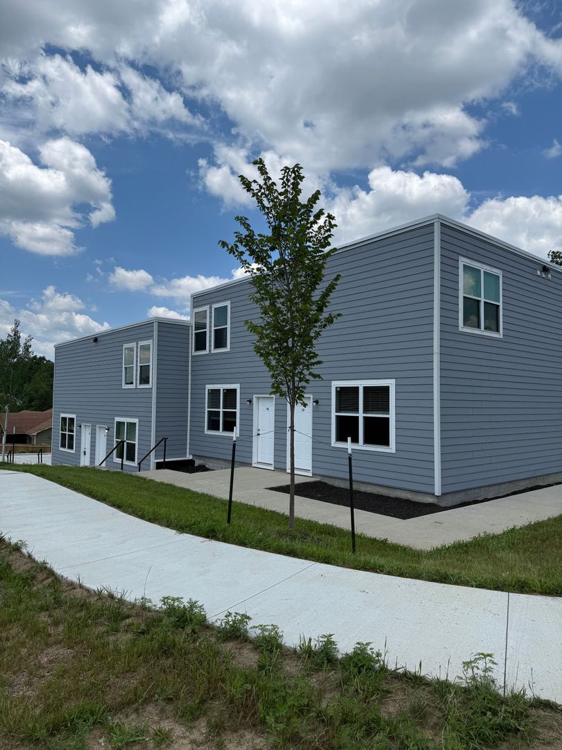Columbia Apartment: 1301 McKee St.