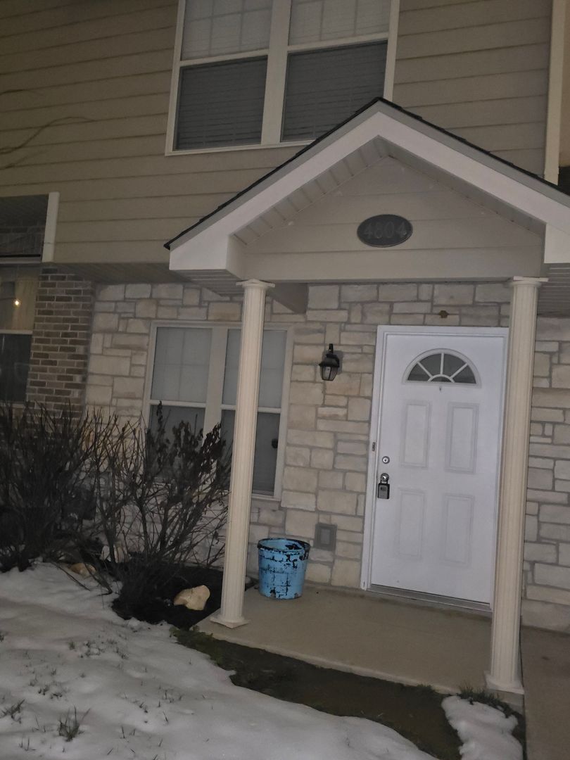 Columbia House: 4804 Edenton Blvd.