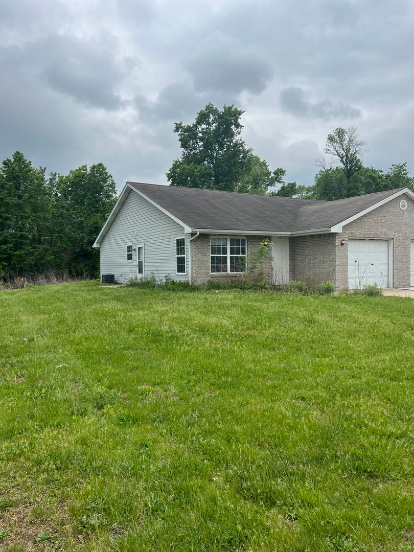 Columbia Apartment: 2650 Oakbrook Drive
