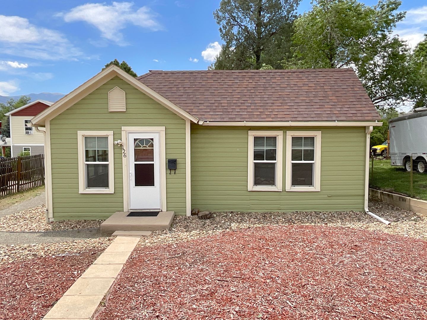 Colorado Springs House: 126 S Institute St