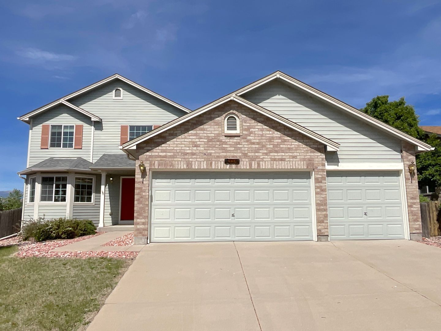 Colorado Springs House: 6112 Chivalry Dr