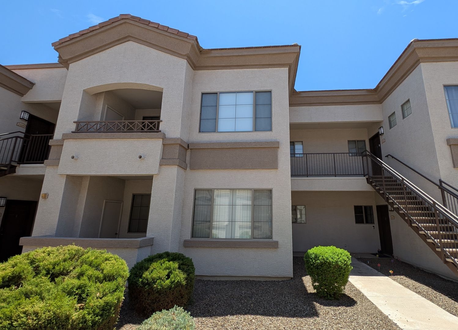 Mesa House: 1941 S Pierpont Dr