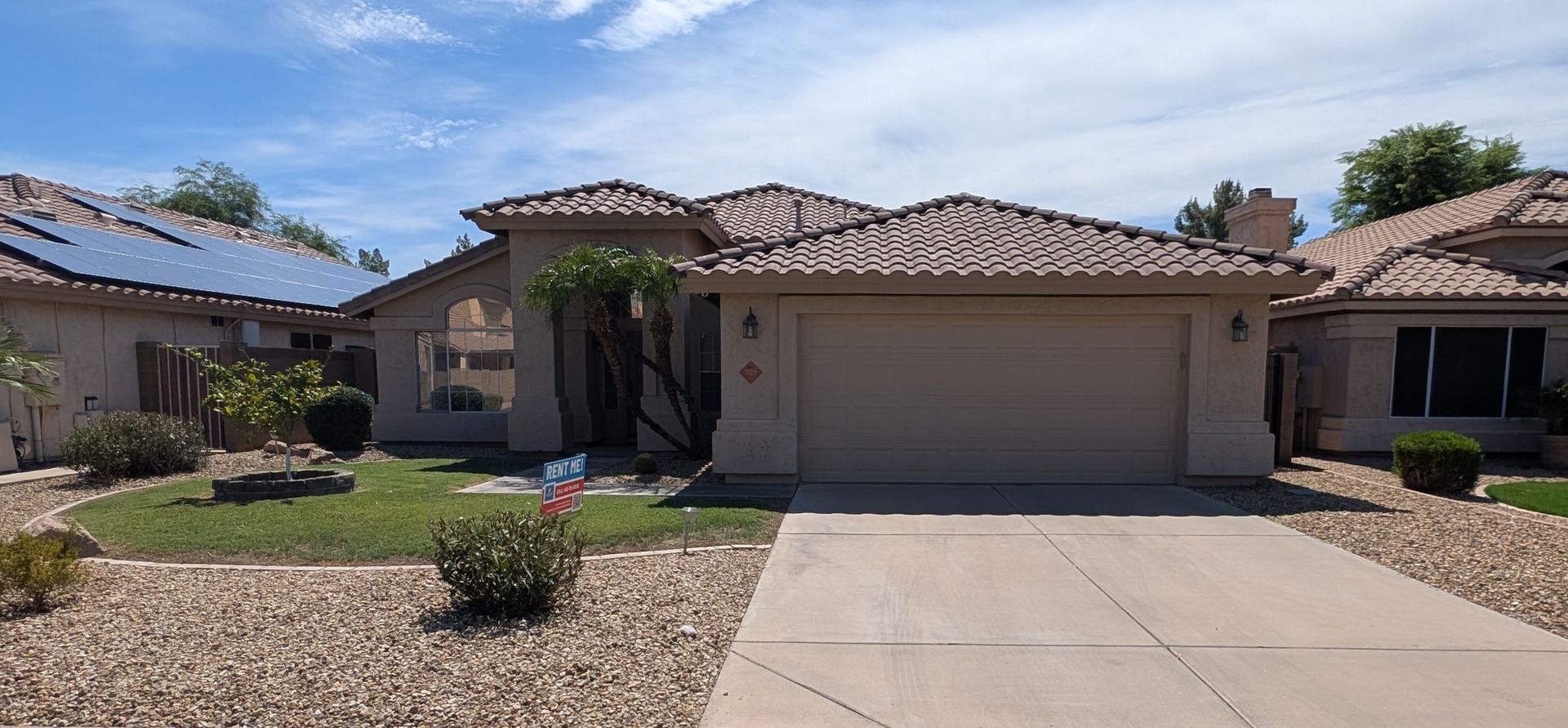 Gilbert House: 929 N Quail Ln