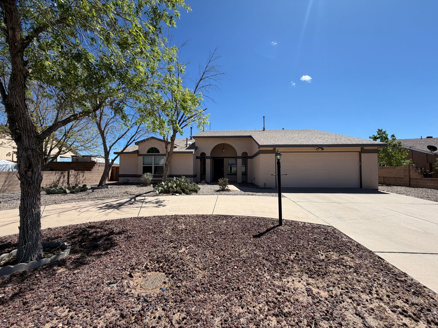Rio Rancho House: 6342 Roadrunner Loop NE