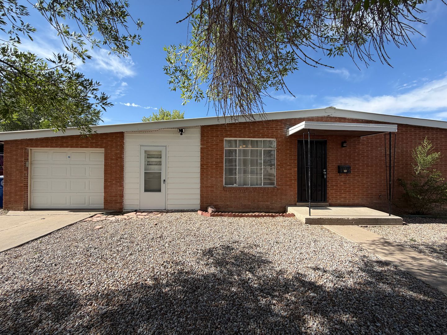 Albuquerque House: 4712 Palo Duro Ave.  NE