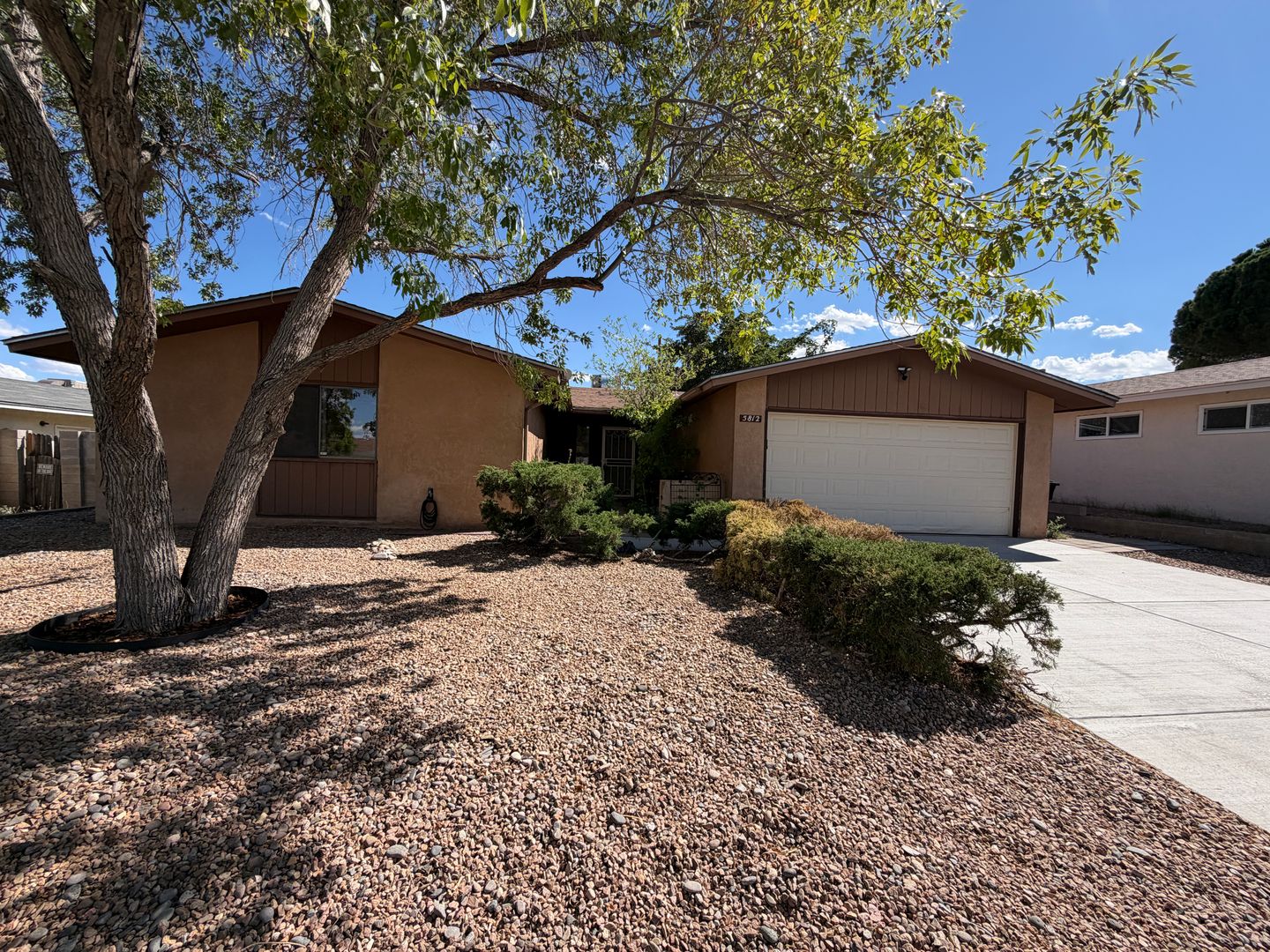 Albuquerque House: 5812 Brahma Dr NW