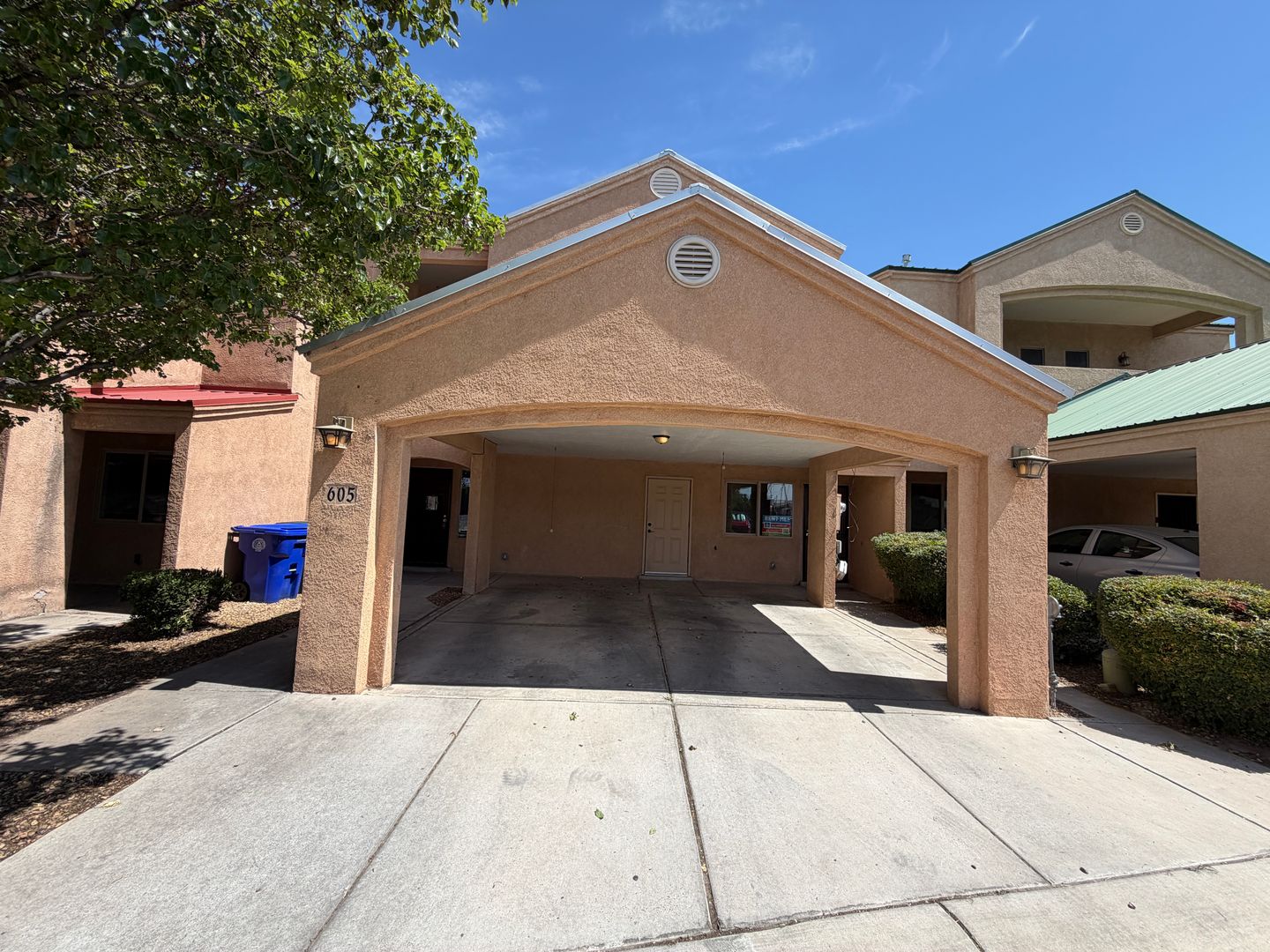 Albuquerque House: 605 Benicia Lane SW
