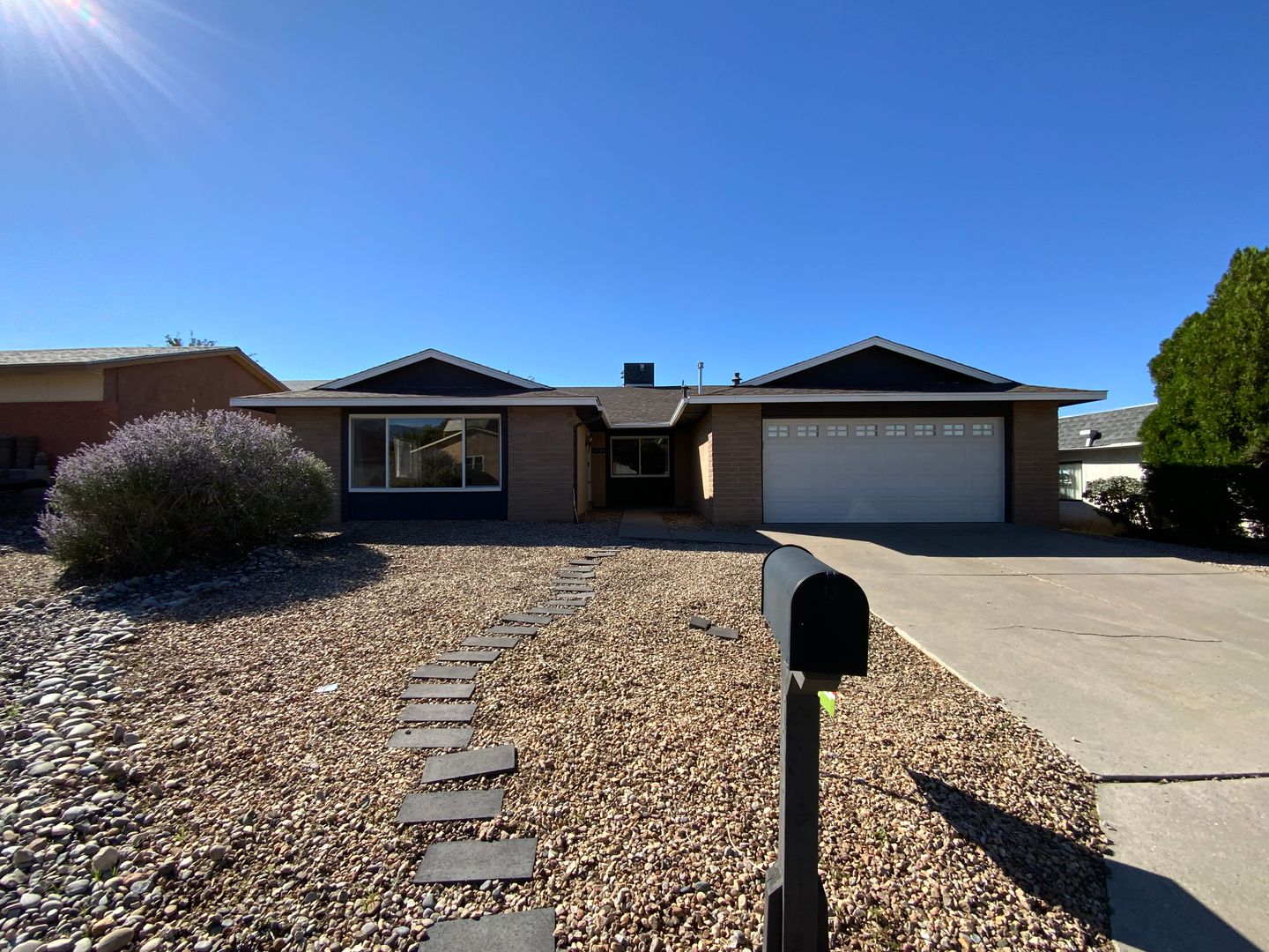 Albuquerque House: 12100 Summer Ave NE