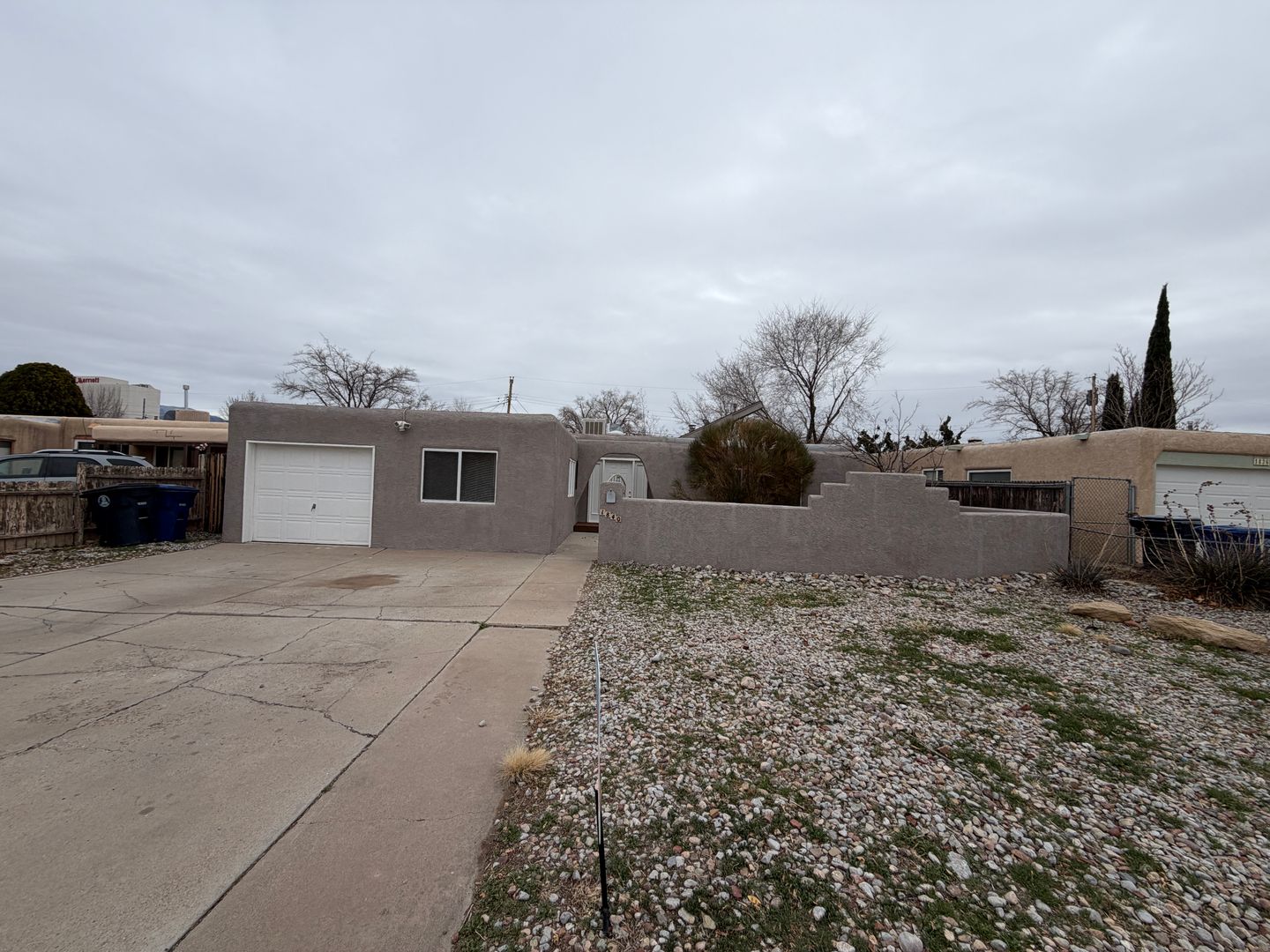 Albuquerque House: 1840 Dakota St NE