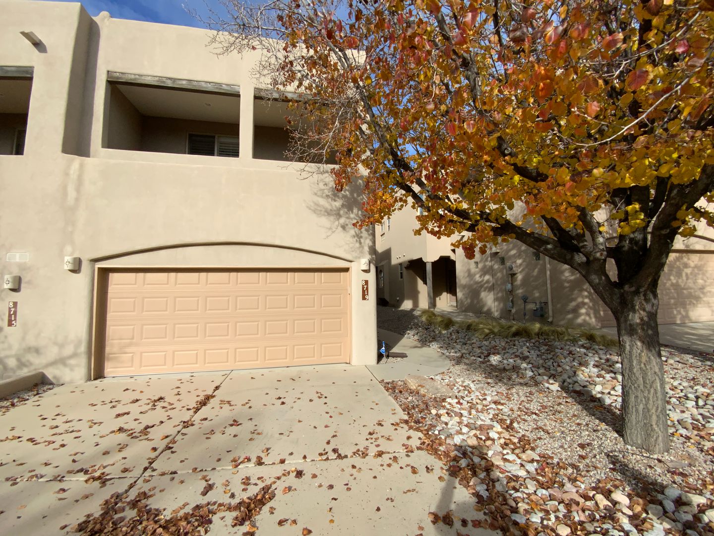 Albuquerque House: 8719 Desert Fox Way NE