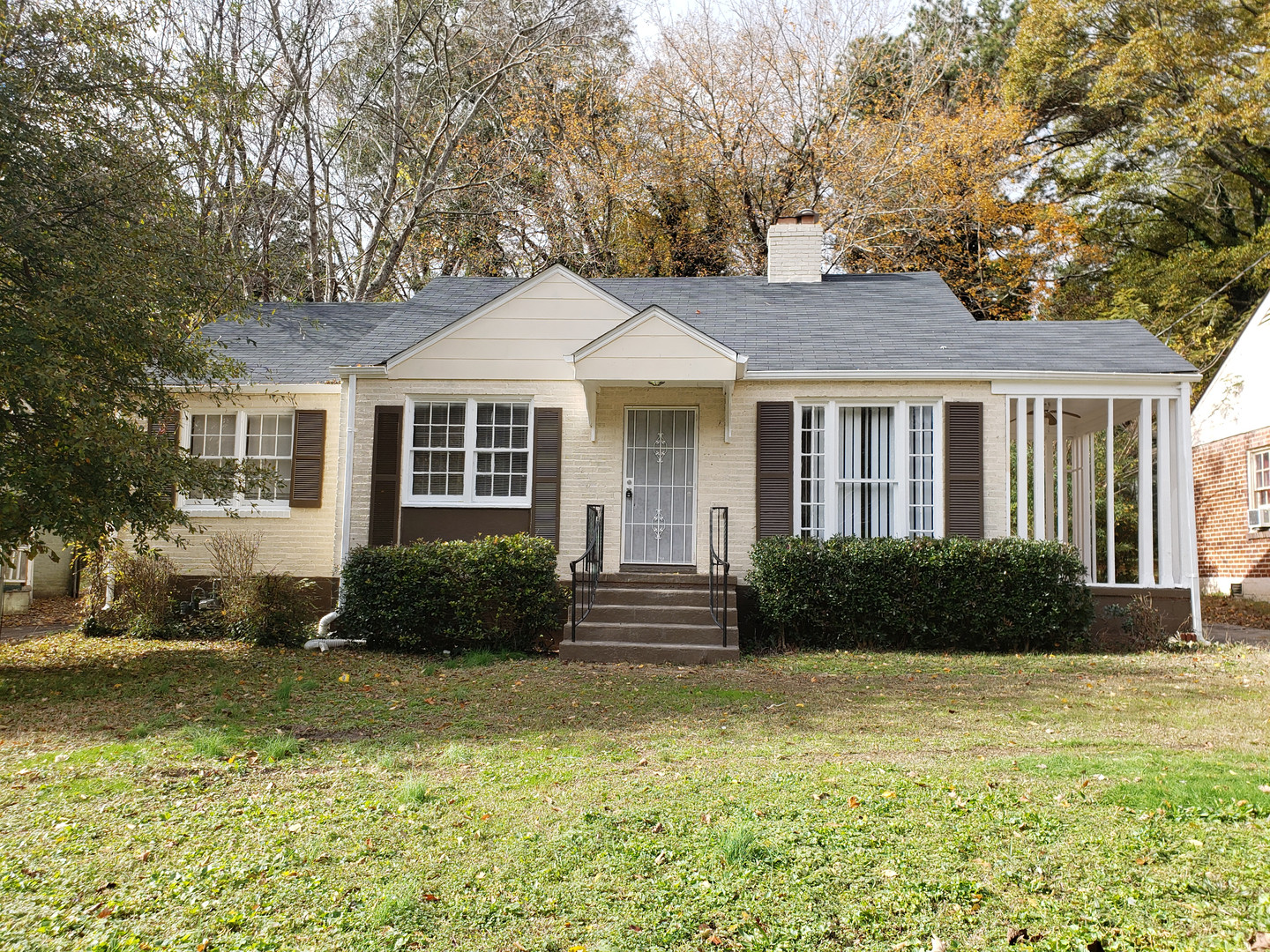 Atlanta House: 1799 S. Gordon Street SW