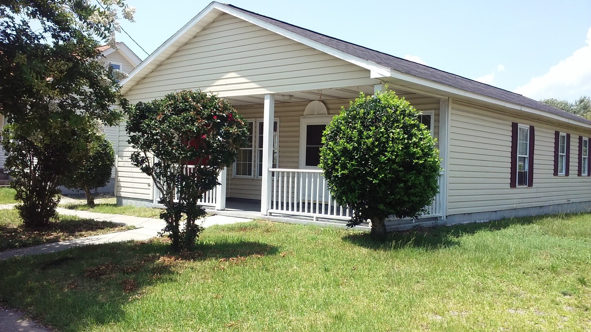 Morehead City House: 1202 Bay Street