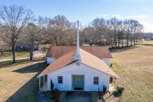 Former Church Campus Great Location For Lease and Option to Purchase - Multiple Uses as Church, School, Flex Space, Etc.